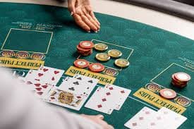 Pengguna mengakses pengalaman sports dan casino yang aman dan terkontrol di platform tokototo