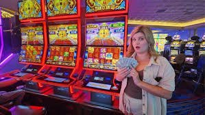 Pengguna tokototo menikmati sports dan casino dalam atmosfer aman dan terpercaya